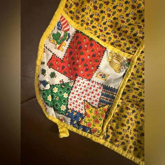 Vintage Fabric Handmade waist Apron - Picture 5 of 8